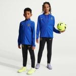 Chándal de fútbol para niño del Chelsea FC, temporada 2026/27. Conjunto oficial de chaqueta y pantalón para los más pequeños.