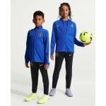 Chándal de fútbol para niño del Chelsea FC, temporada 2026/27. Conjunto oficial de chaqueta y pantalón para los más pequeños.
