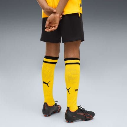 Equipación de niño del Borussia Dortmund para la temporada 2026-2027. Primera equipación oficial en tallas infantiles.