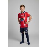 Tercera equipación para niños del Celta de Vigo para la temporada 2026-2027. Conjunto de camiseta y pantalón corto oficial.