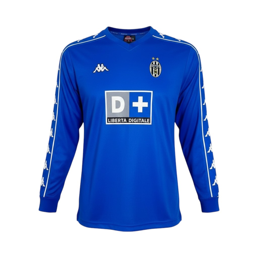 camiseta-retro-juventus-1999-00-segunda-equipacion-manga-larga-01 Camiseta retro Juventus 1999/00 segunda equipación manga larga — vista frontal en maniquí