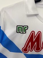 Camiseta retro Nápoles 1988/89 segunda equipación blanca con franjas azules y sponsor Mars. — foto 5