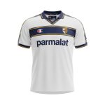 Camiseta retro Parma 2002/2003 segunda equipación blanca — vista frontal en maniquí