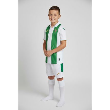Equipación completa de la primera equipación del Granada CF para niños, temporada 26/27. Incluye camiseta, pantalón y medias.