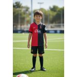 Primera equipación oficial de fútbol del RCD Mallorca para niños, temporada 2026-2027. Kit completo con camiseta y pantalón.
