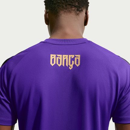 Camiseta de entrenamiento visitante del FC Barcelona para la temporada 26/27. Segunda equipación de training del Barça para adulto.