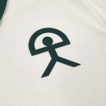 Camiseta de fútbol oficial de la UD Almería para adulto, segunda equipación de la temporada 2026/27. Modelo visitante.